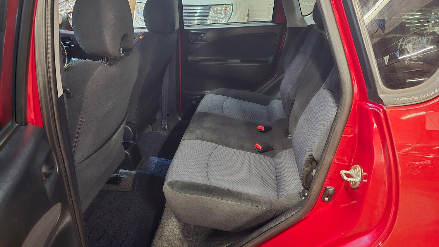 Used Mitsubishi Colt for sale - 77753869: Photo 4