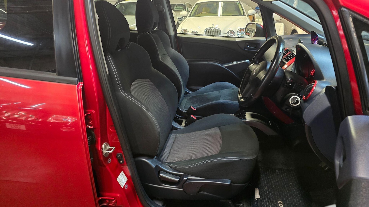 Used Mitsubishi Colt for sale - 77753869: Photo 8