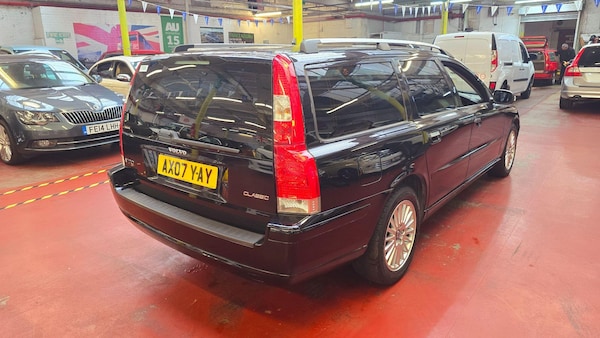 Used Volvo V70 2022 for sale - 73982376: Photo 7