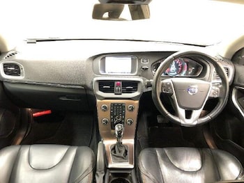 Used Volvo V40 Cross Country 2013 for sale - 78158292: Photo