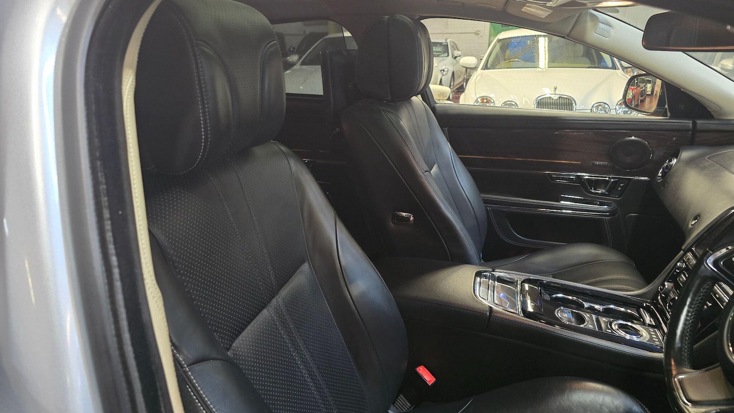 Used Jaguar XJ for sale - 76714559: Photo 14