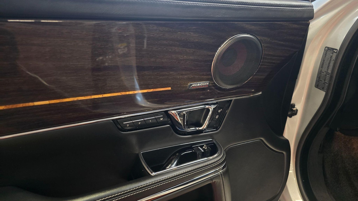 Used Jaguar XJ for sale - 76714559: Photo 36