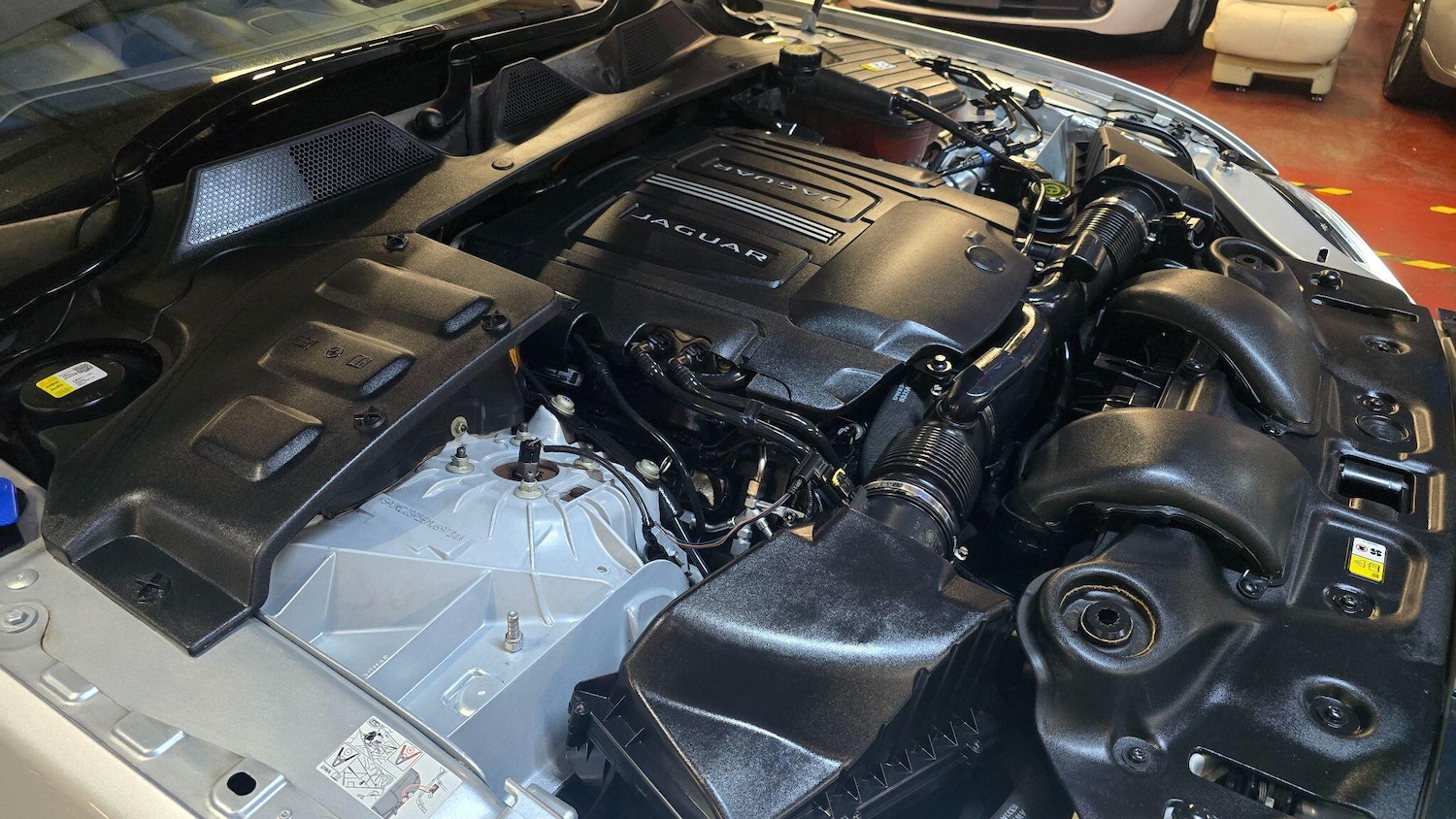 Used Jaguar XJ for sale - 76714559: Photo 45