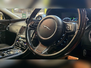 Used Jaguar XJ 2014 for sale - 76714559: Photo