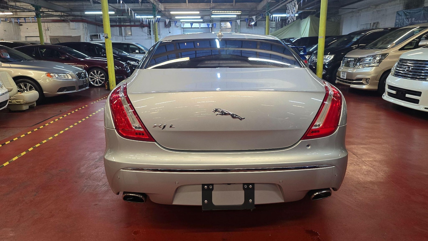 Used Jaguar XJ for sale - 76714559: Photo 59