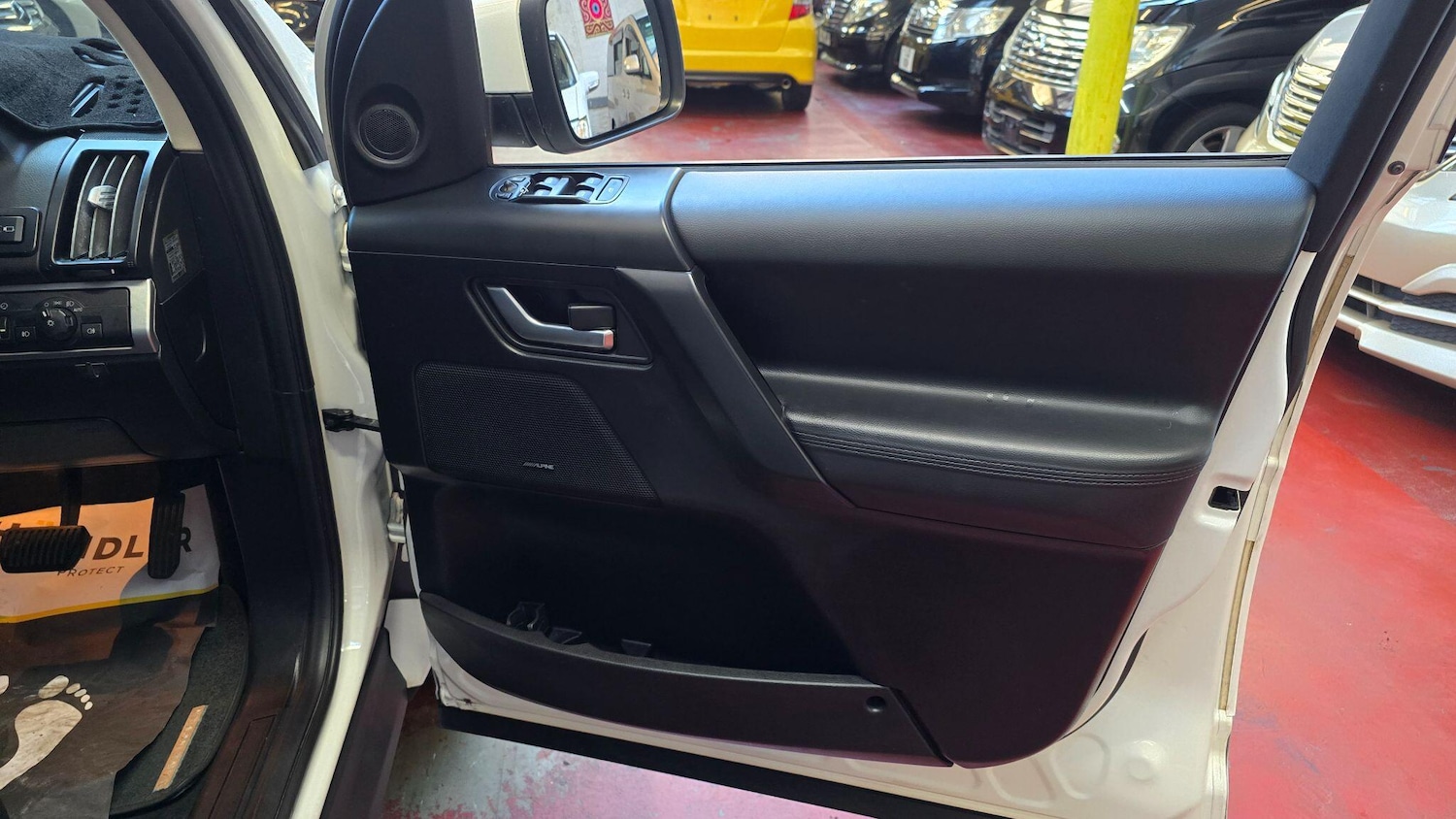 Used Land Rover Freelander 2 for sale - 76572326: Photo 17