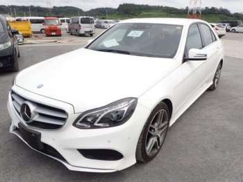 (64) - 3.5 AUTO AMG LINE E350 AVANTGARDE 4-Door