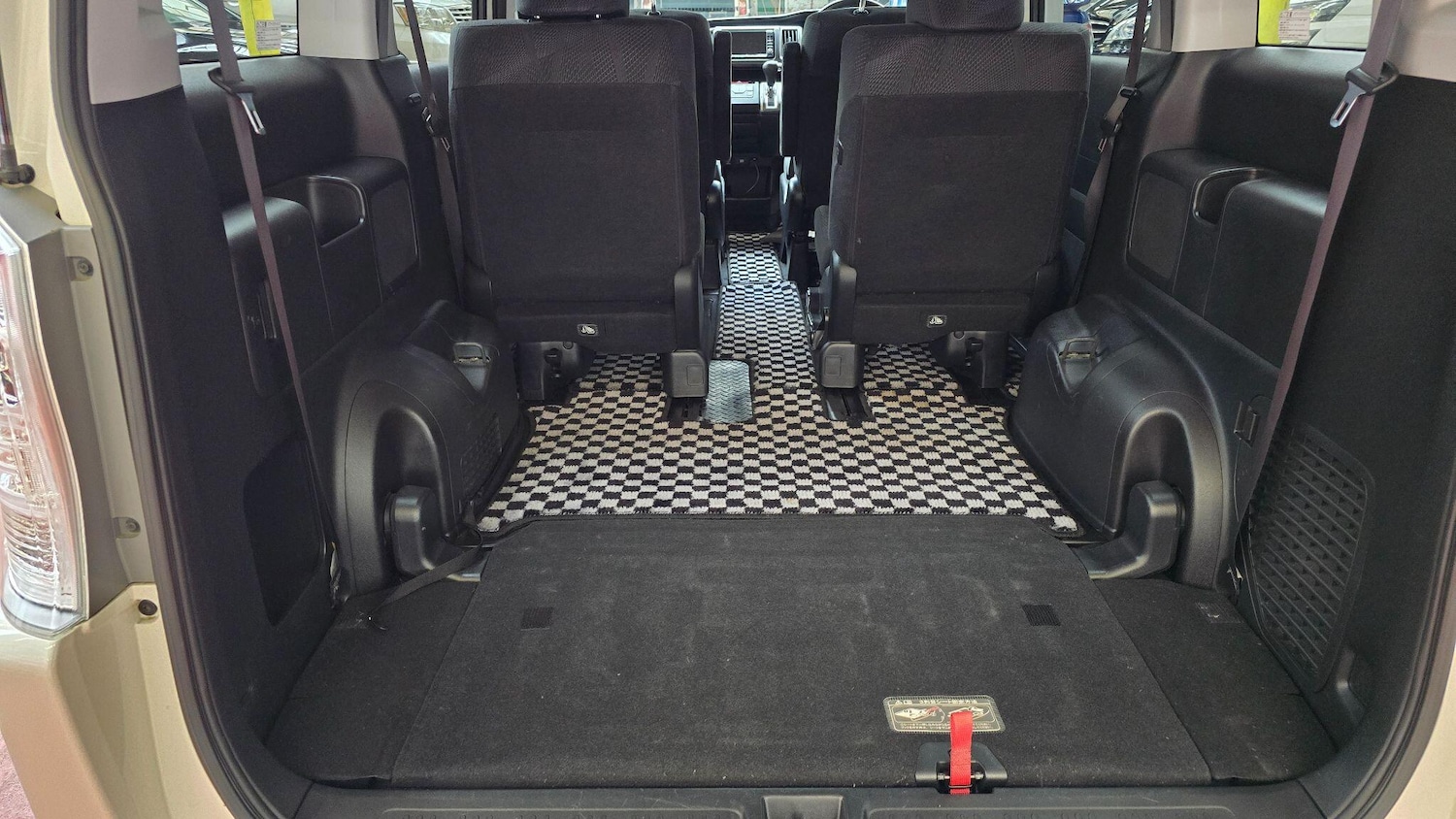 Used Honda Stepwagon 2024 for sale - 77993065: Photo 16