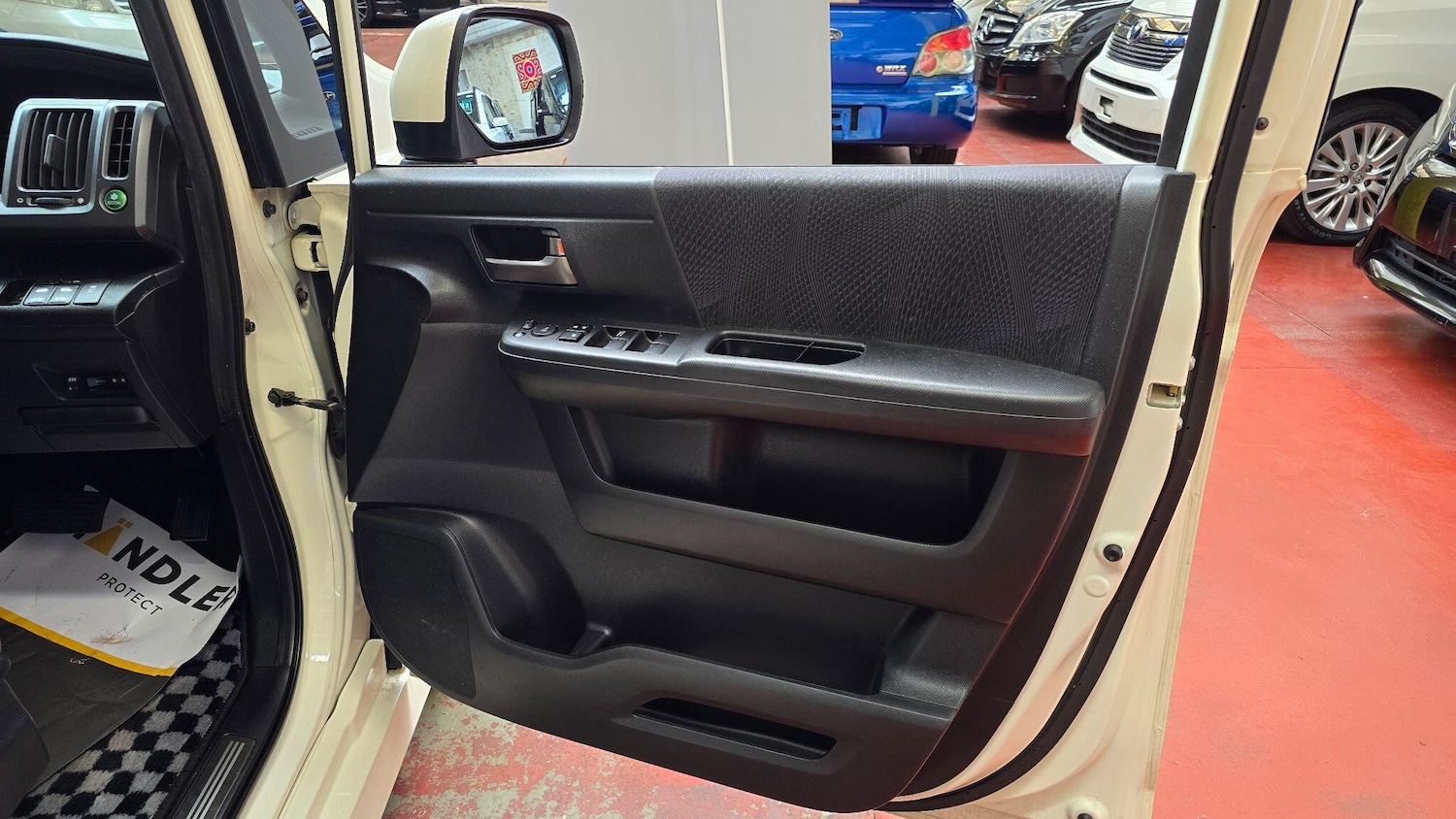 Used Honda Stepwagon 2024 for sale - 77993065: Photo 19