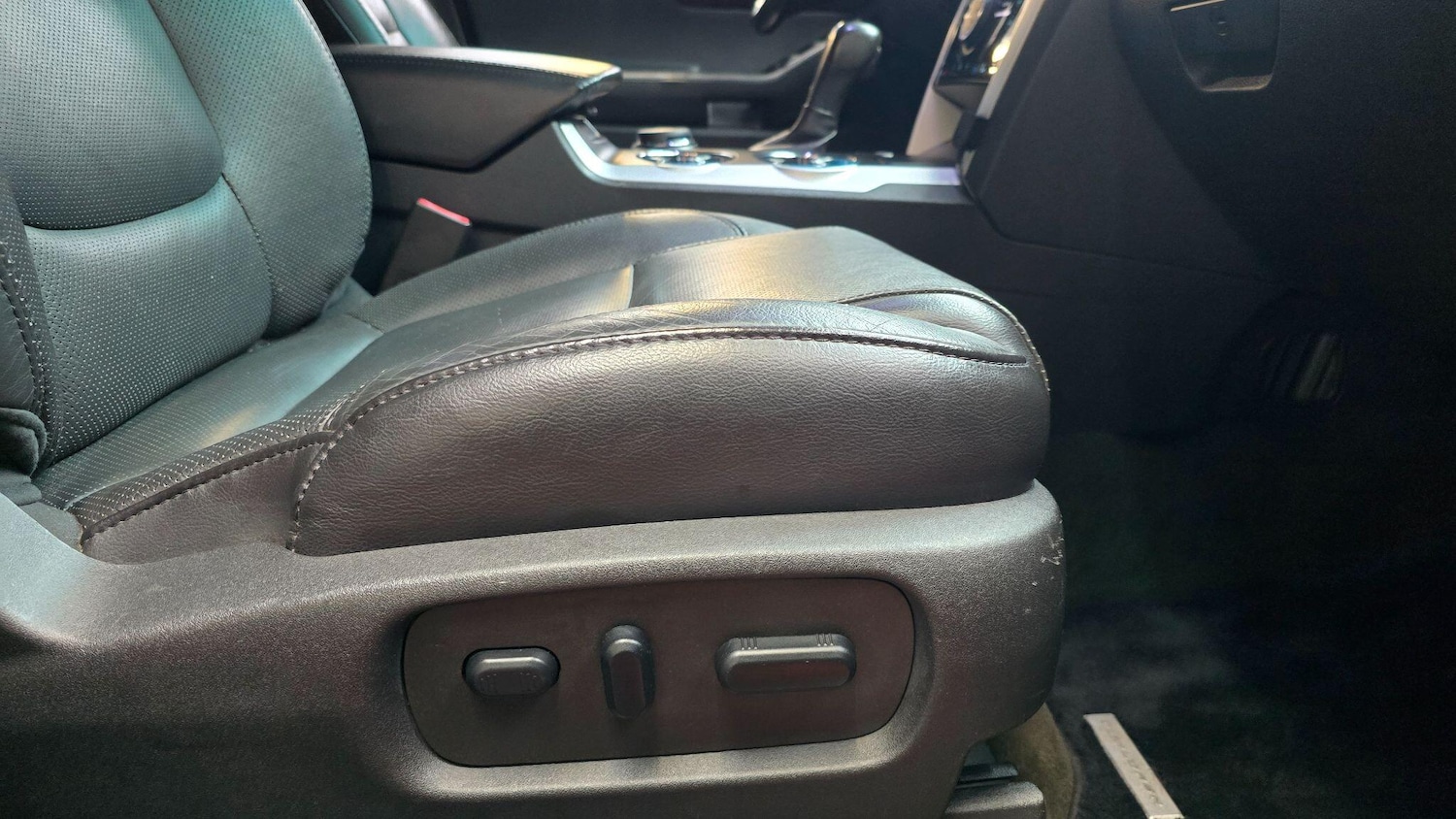 Used Ford Explorer 2025 for sale - 76994021: Photo 16