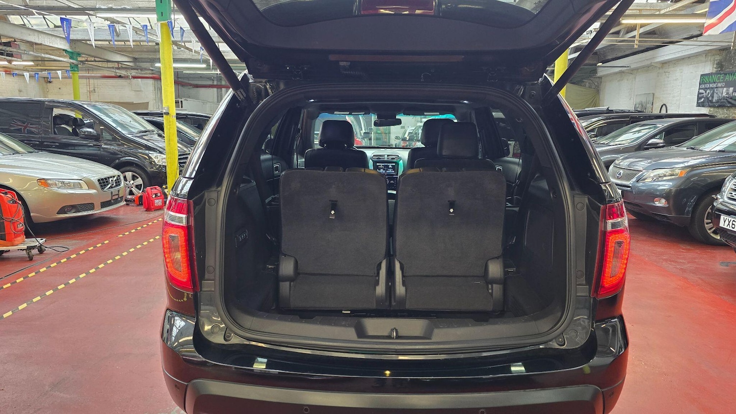 Used Ford Explorer 2025 for sale - 76994021: Photo 31