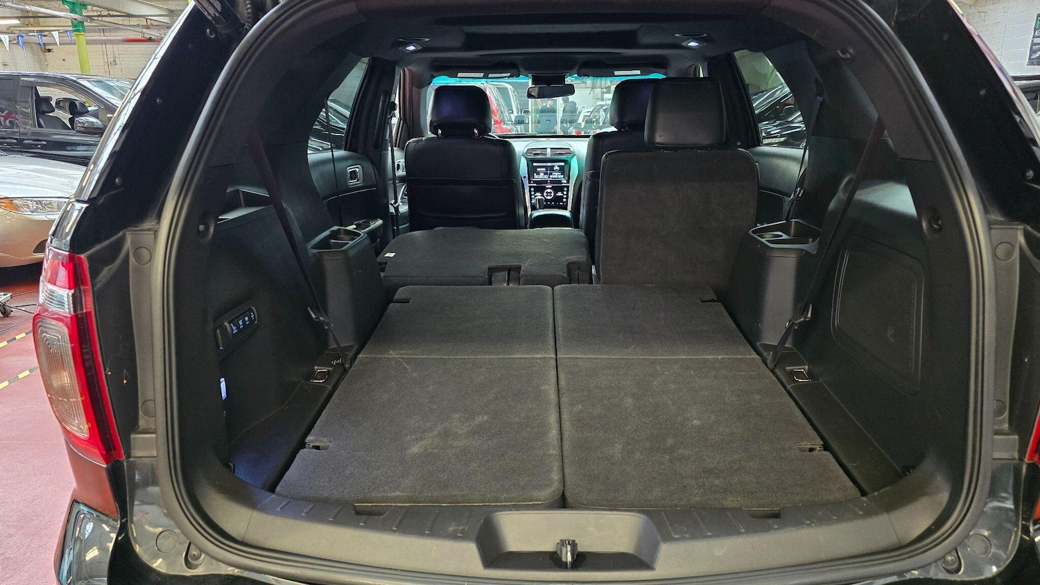 Used Ford Explorer 2025 for sale - 76994021: Photo 32