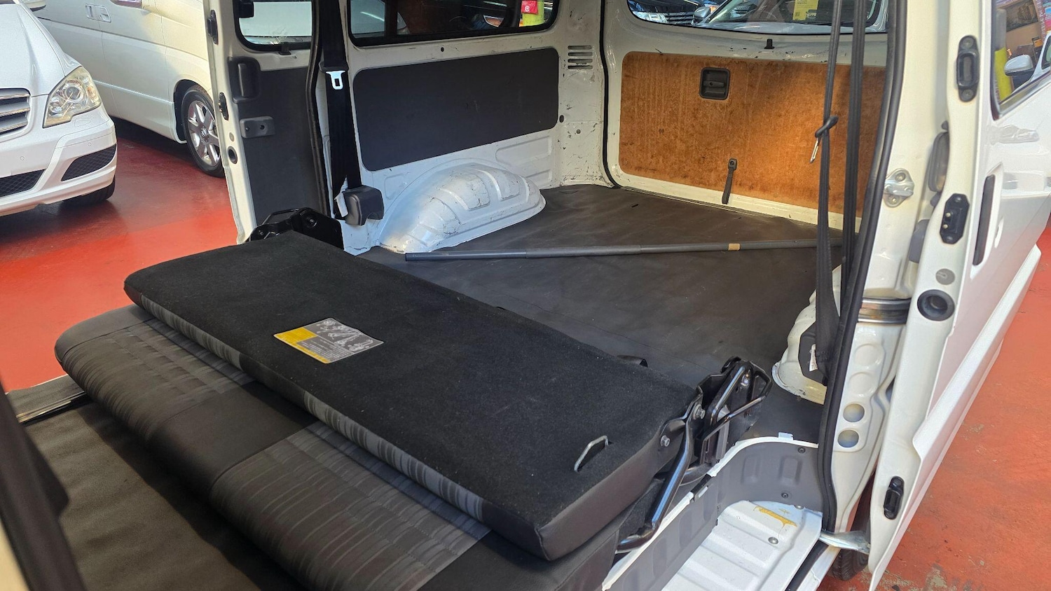 Used Mazda Bongo for sale - 77704600: Photo 19