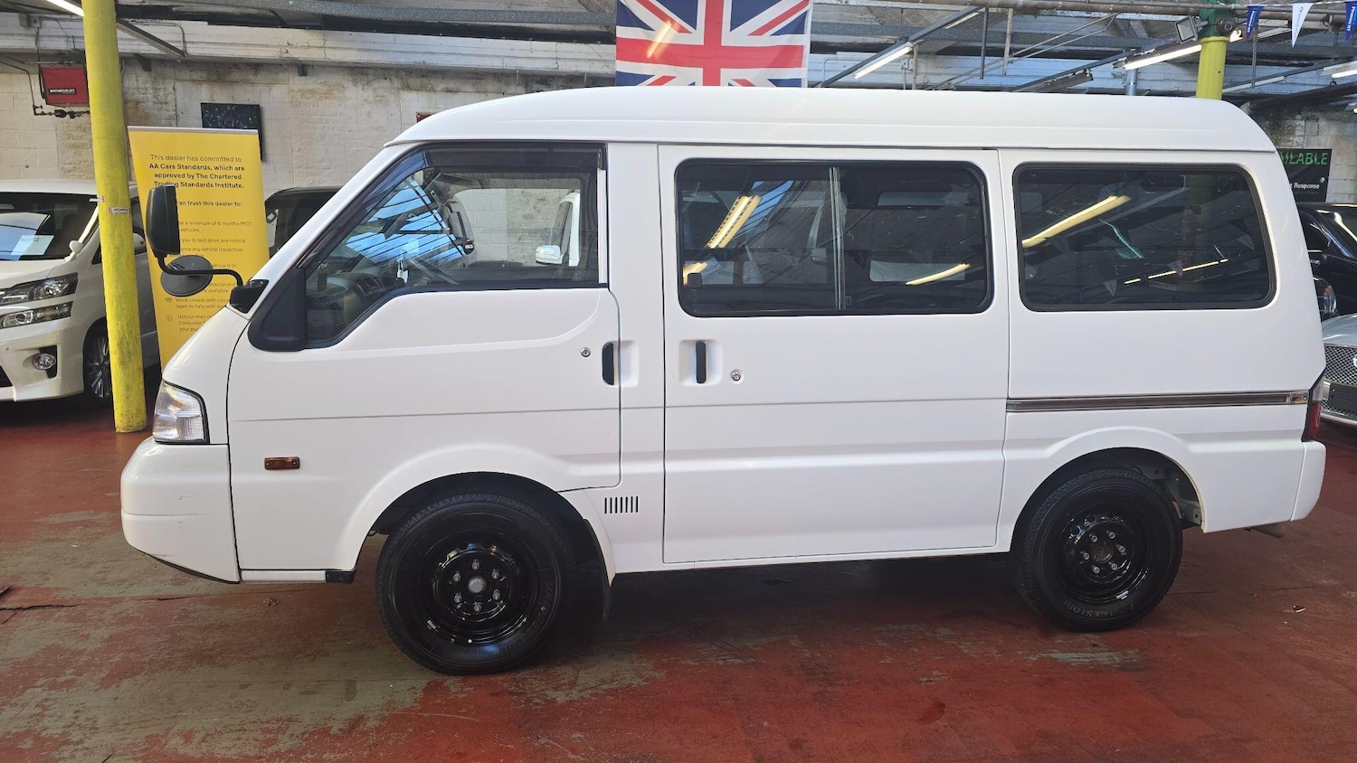 Used Mazda Bongo for sale - 77704600: Photo 25