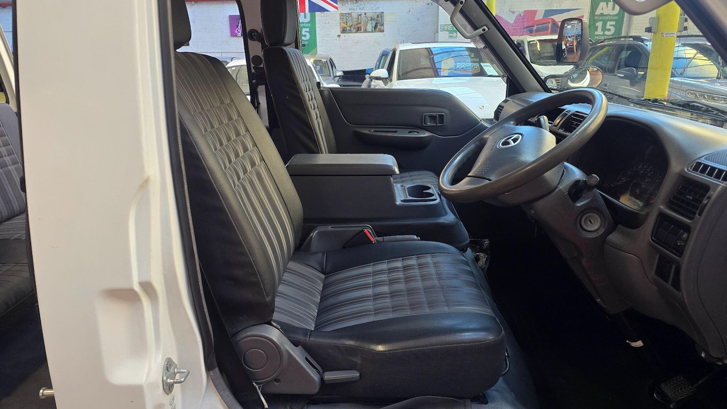 Used Mazda Bongo for sale - 77704600: Photo 4