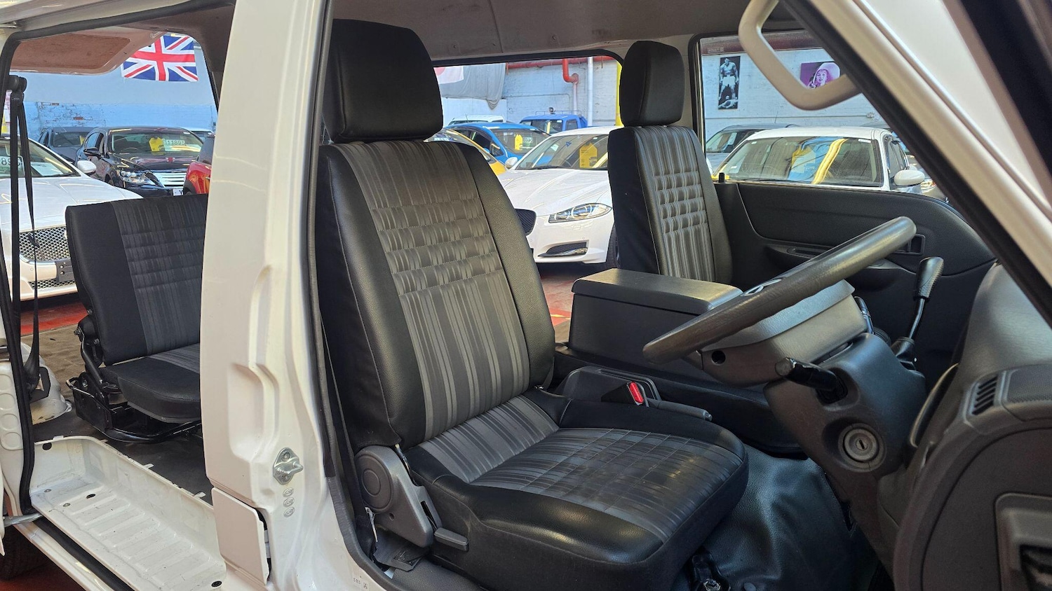 Used Mazda Bongo for sale - 77704600: Photo 5