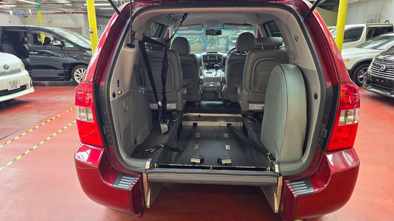 Used Kia Sedona for sale - 76995842: Photo 19