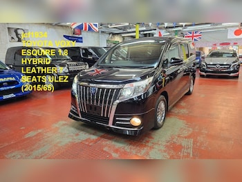 Used Toyota Voxy 2015 for sale - 76031521: Photo