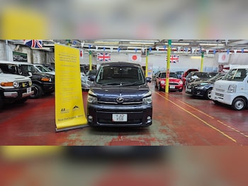 Used Toyota Voxy 2012 for sale - 79590241: Photo