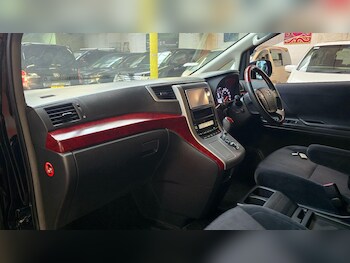 Used Toyota Vellfire 2010 for sale - 78535879: Photo