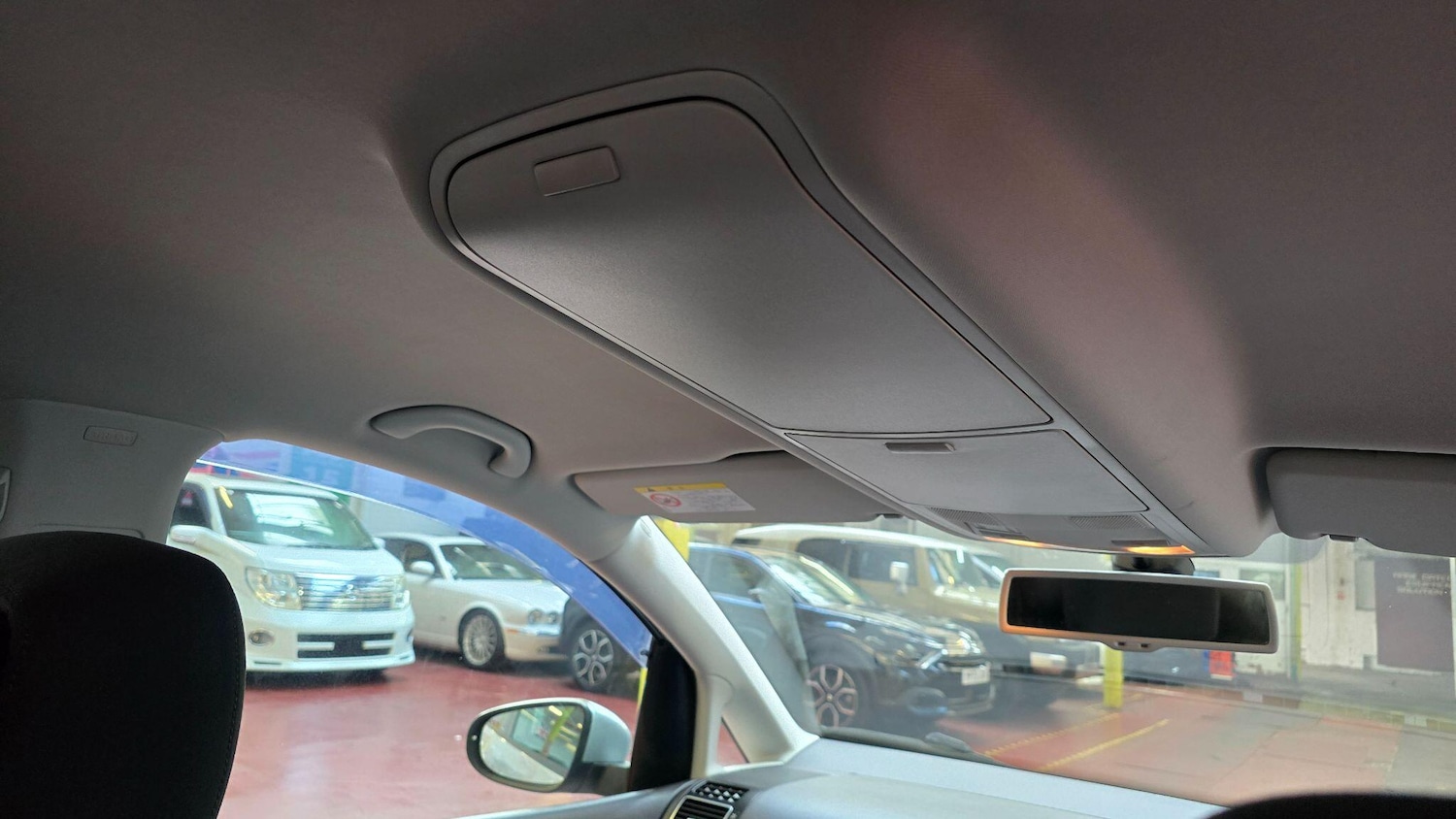 Used Volkswagen Touran for sale - 77824309: Photo 17