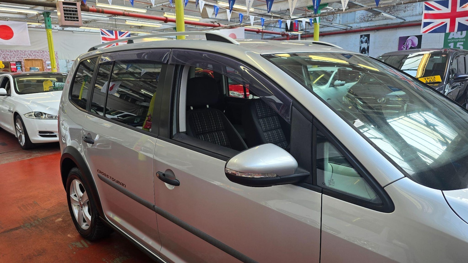 Used Volkswagen Touran for sale - 77824309: Photo 25