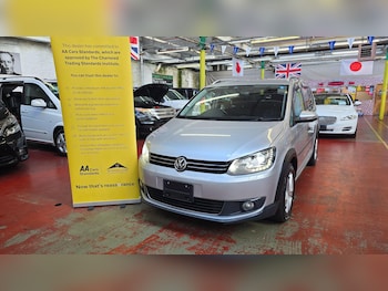 Used Volkswagen Touran 2013 for sale - 77824309: Photo