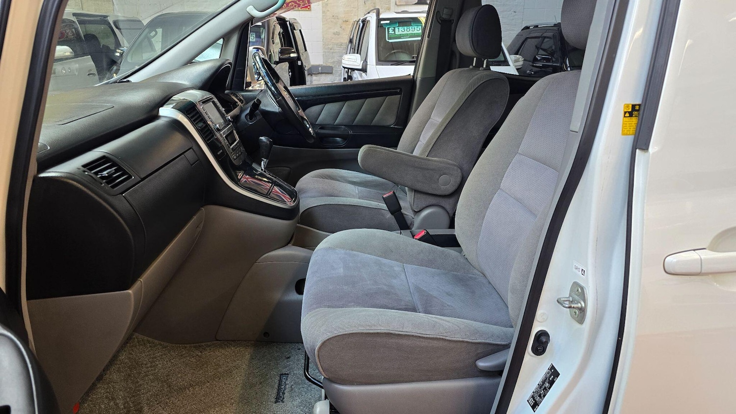 Used Toyota Alphard 2020 for sale - 77908552: Photo 8