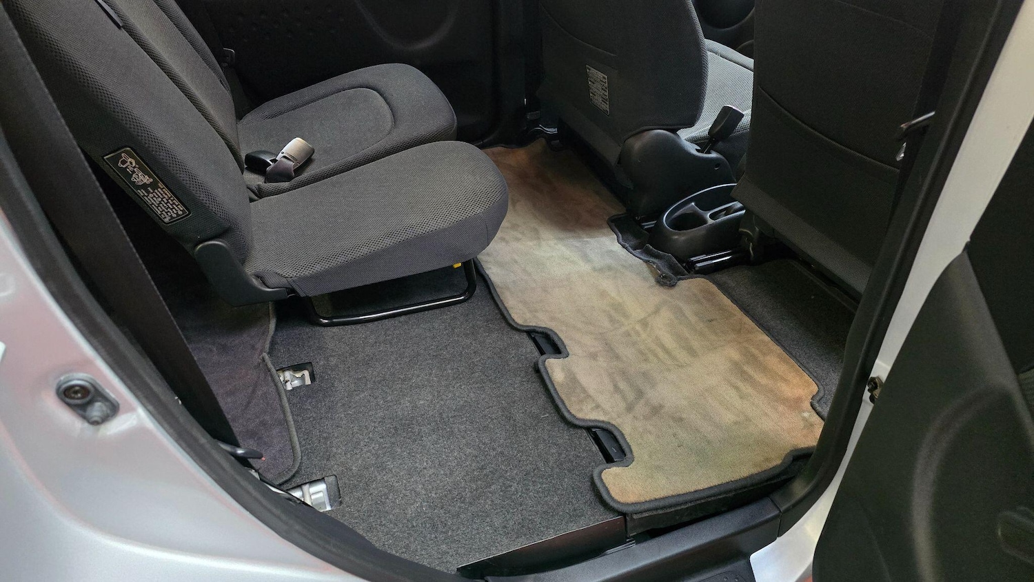 Used Toyota Yaris Verso 2005 for sale - 76562308: Photo 12