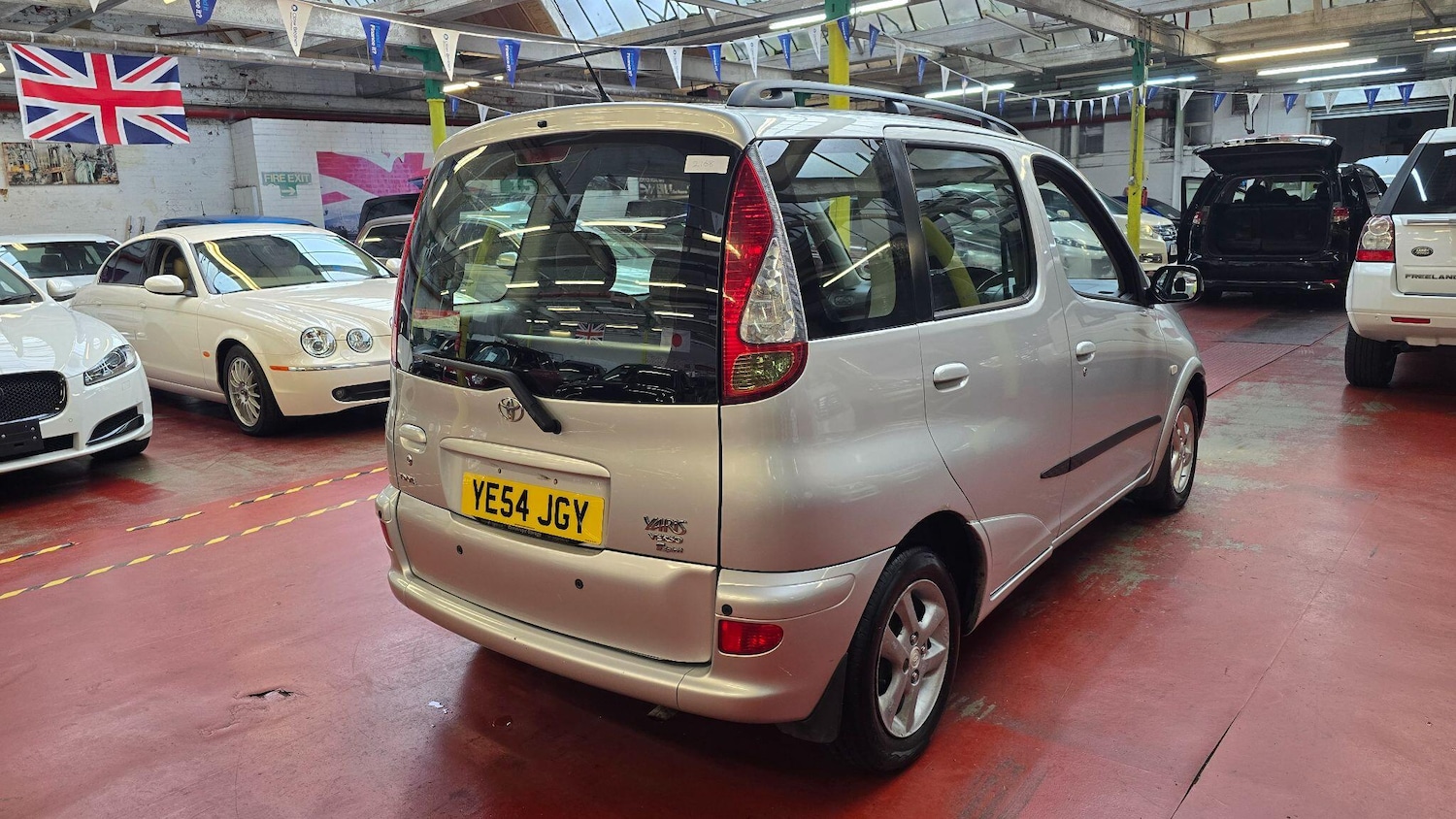 Used Toyota Yaris Verso 2005 for sale - 76562308: Photo 32