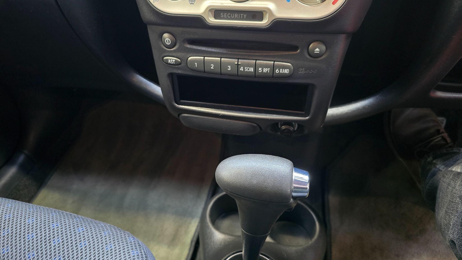 Used Toyota Yaris Verso 2005 for sale - 76562308: Photo 5