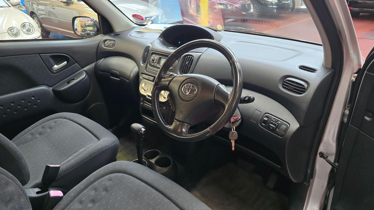 Used Toyota Yaris Verso 2005 for sale - 76562308: Photo 8