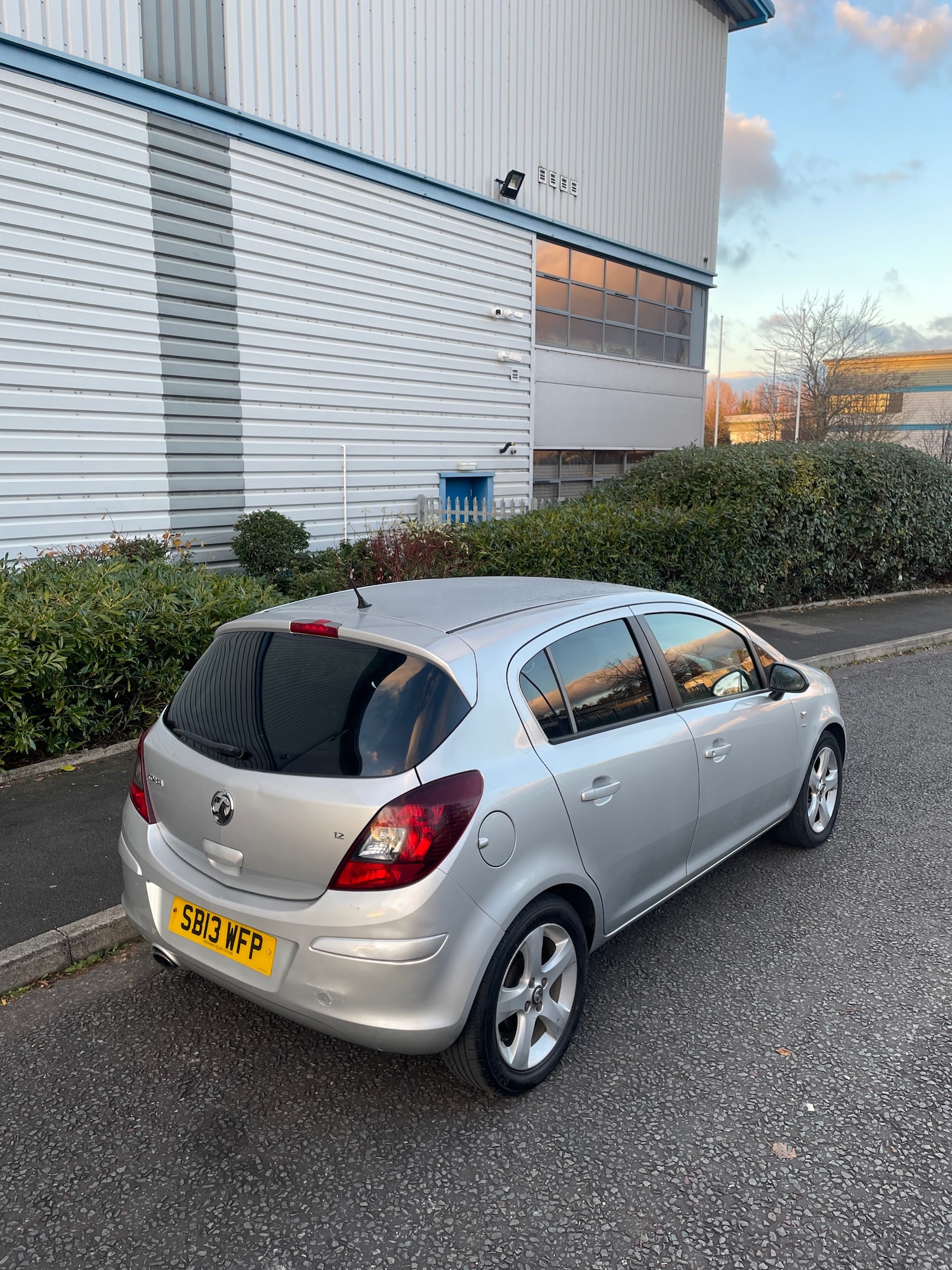 Used Vauxhall Corsa 2013 for sale - 77053495: Photo 3