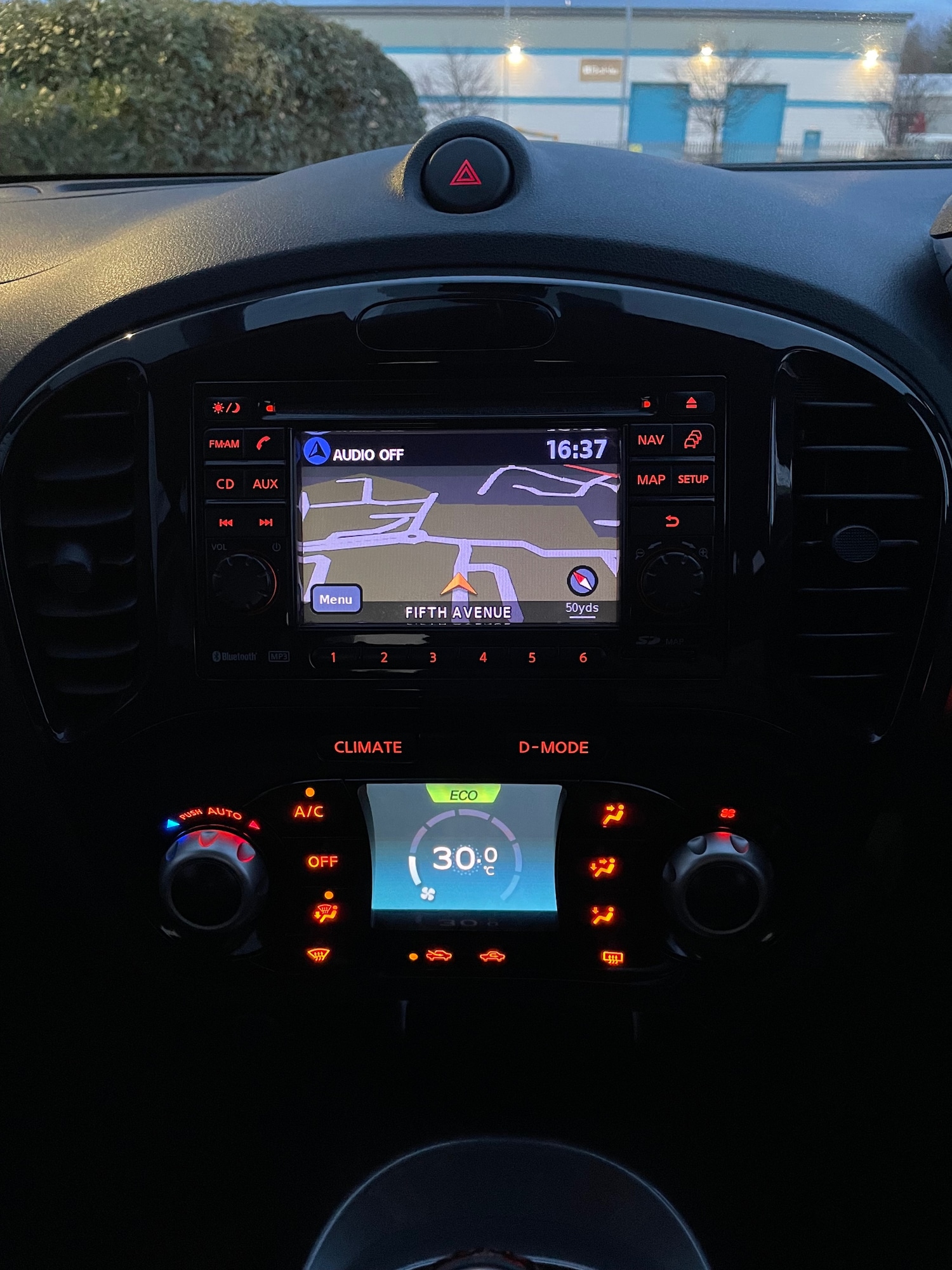 Used Nissan Juke 2012 for sale - 77235998: Photo 11