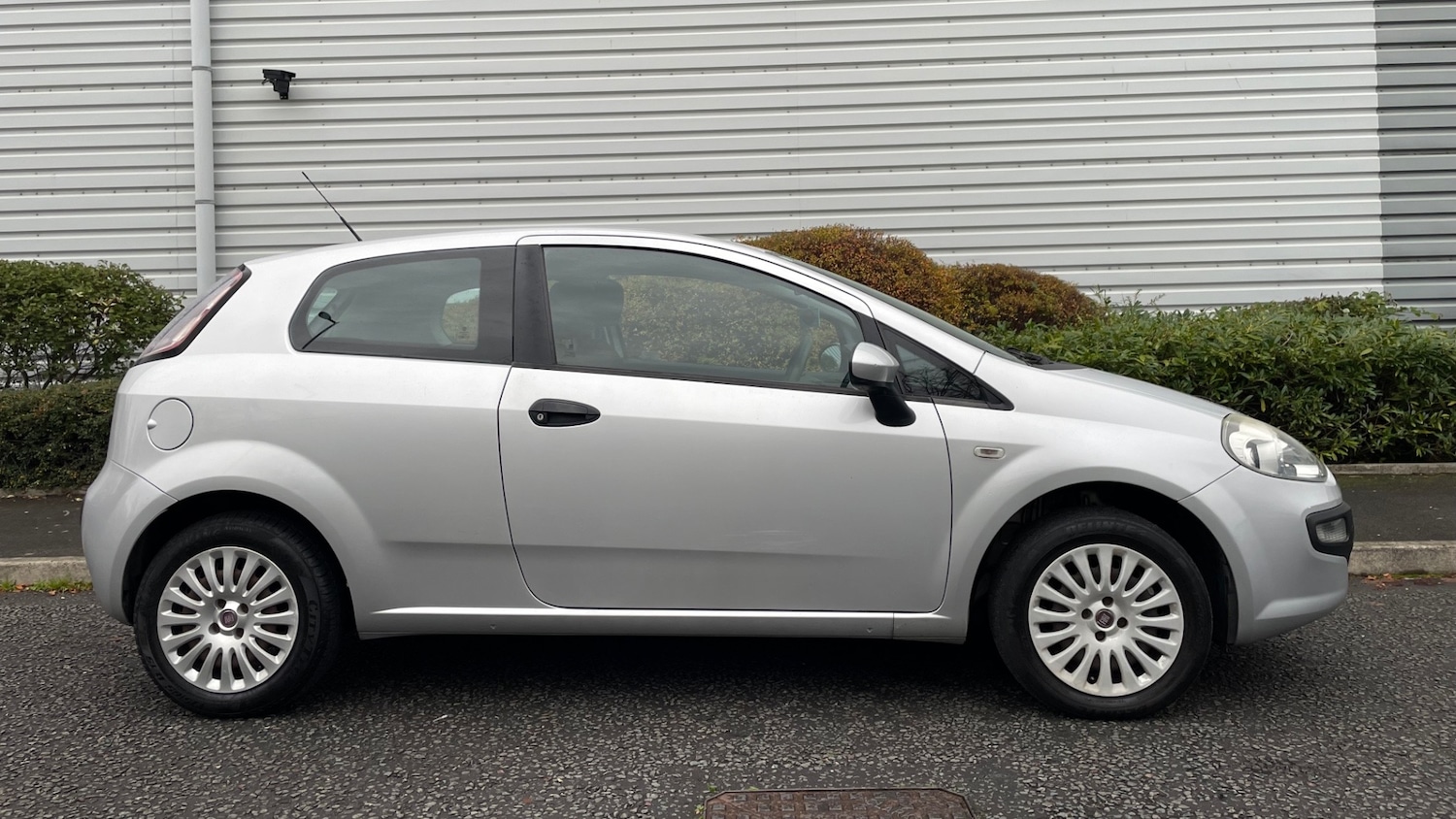 Used Fiat Punto Evo 2011 for sale - 76536232: Photo 2