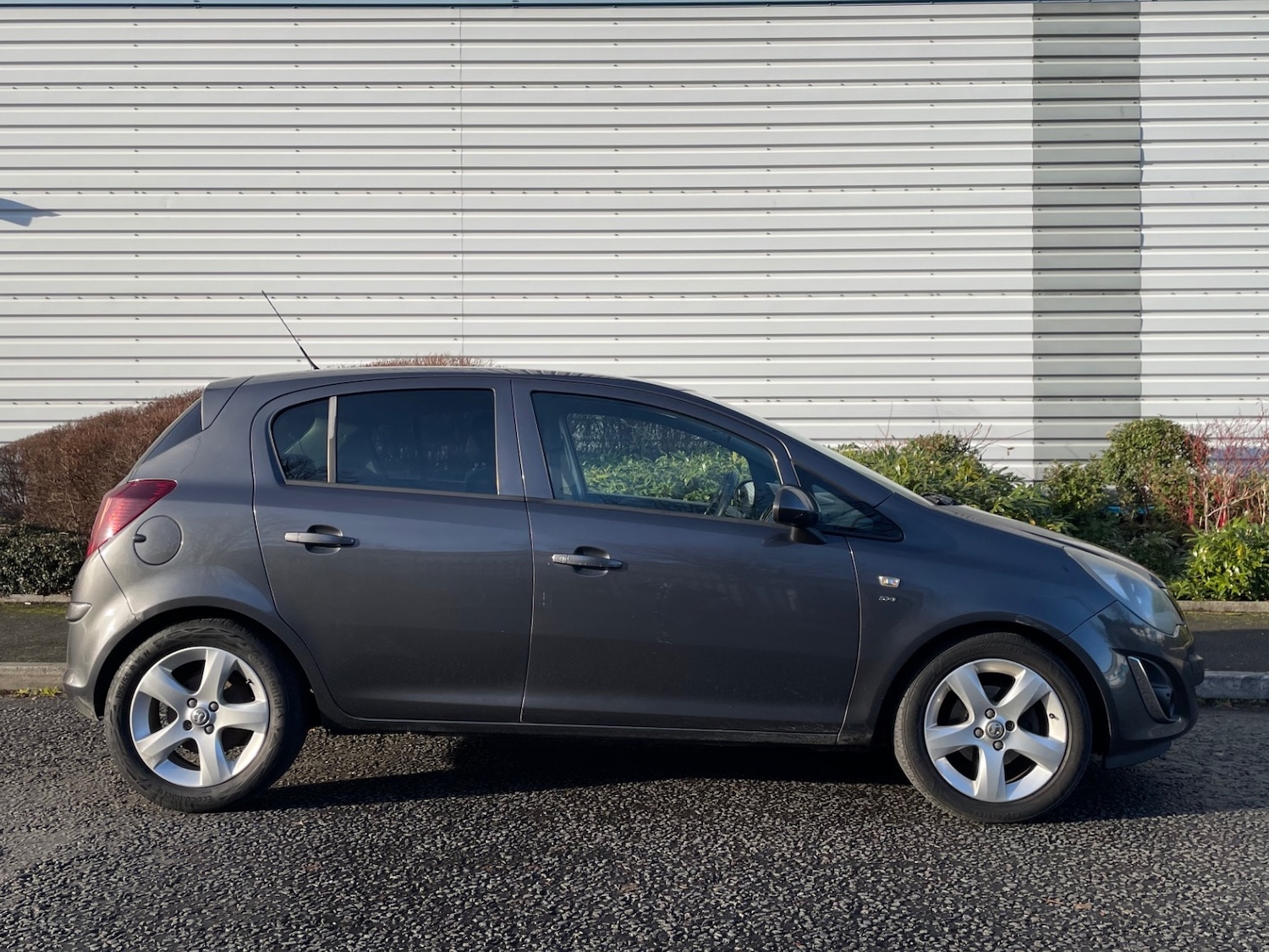 Used Vauxhall Corsa 2012 for sale - 77160134: Photo 2