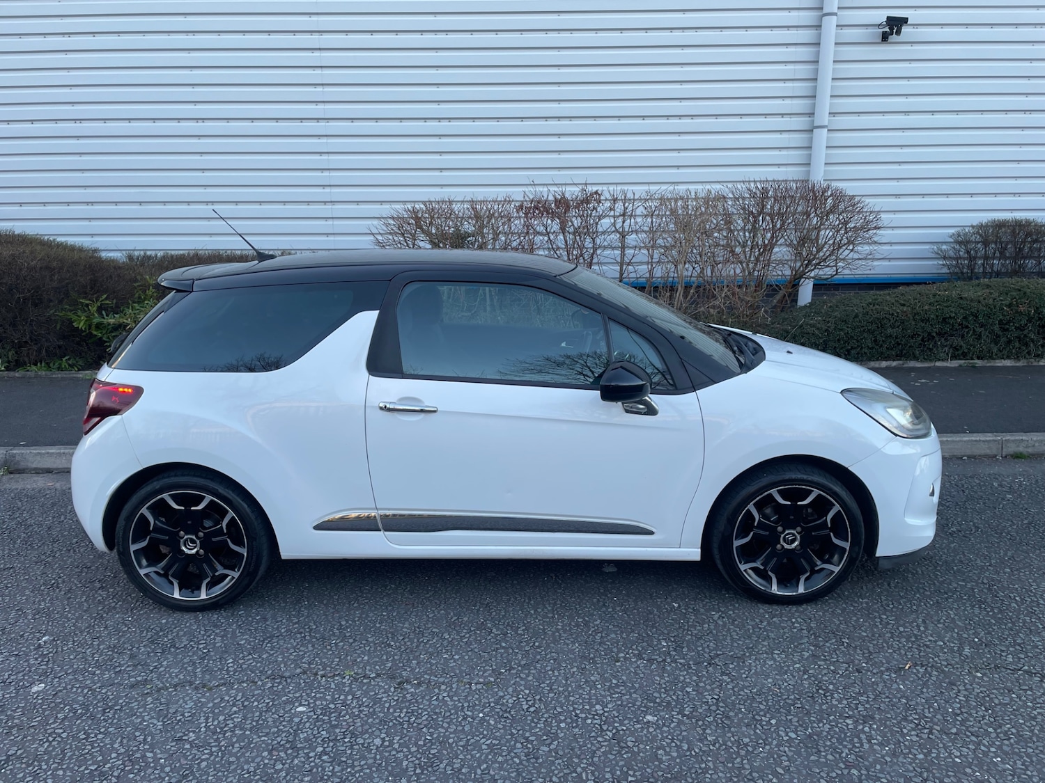 Used Citroen DS3 2014 for sale - 77892039: Photo 2