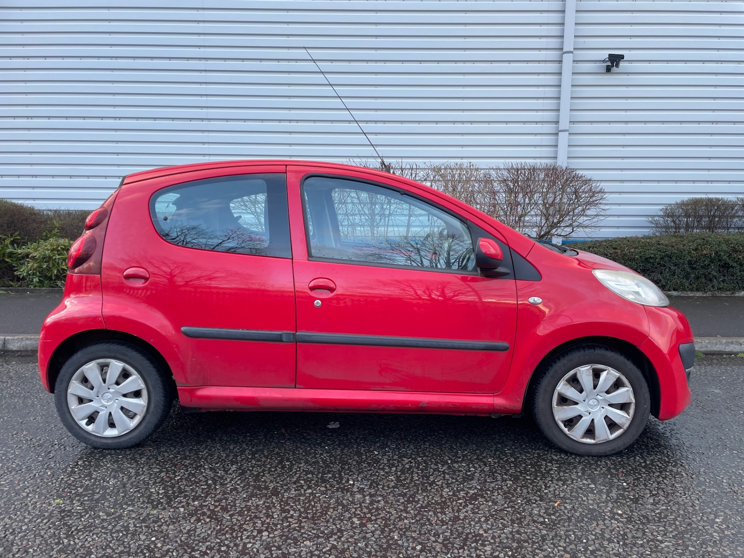 Used Peugeot 107 2013 for sale - 77898131: Photo 2