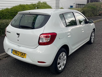 Used Dacia Sandero 2013 for sale - 78618840: Photo