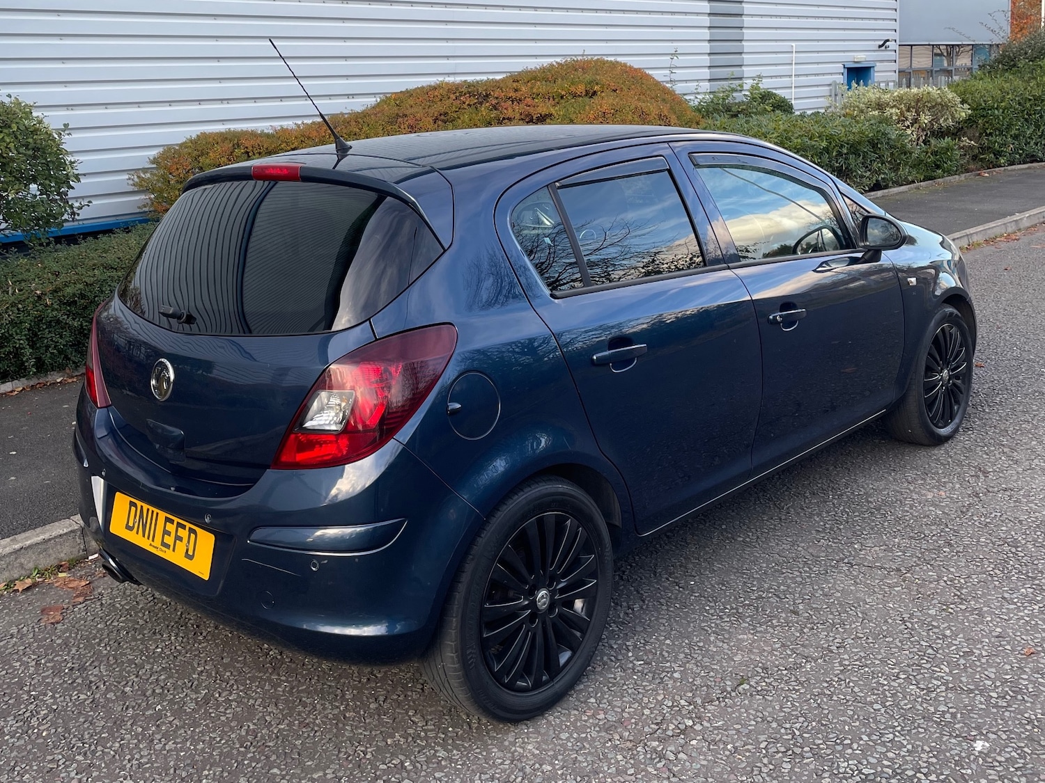 Used Vauxhall Corsa 2011 for sale - 76445115: Photo 3