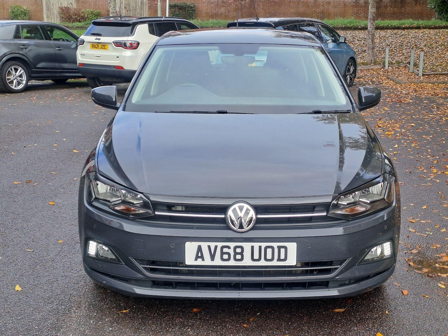 Used Volkswagen Polo 2018 for sale - 76457647: Photo 2