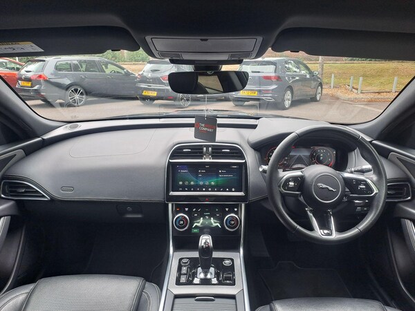 Used Jaguar XE 2019 for sale - 75728662: Photo 22