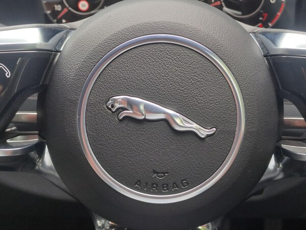 Used Jaguar XE 2019 for sale - 75728662: Photo 24