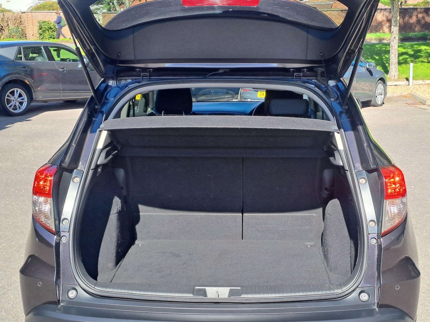 Used Honda HR-V 2018 for sale - 76306439: Photo 8
