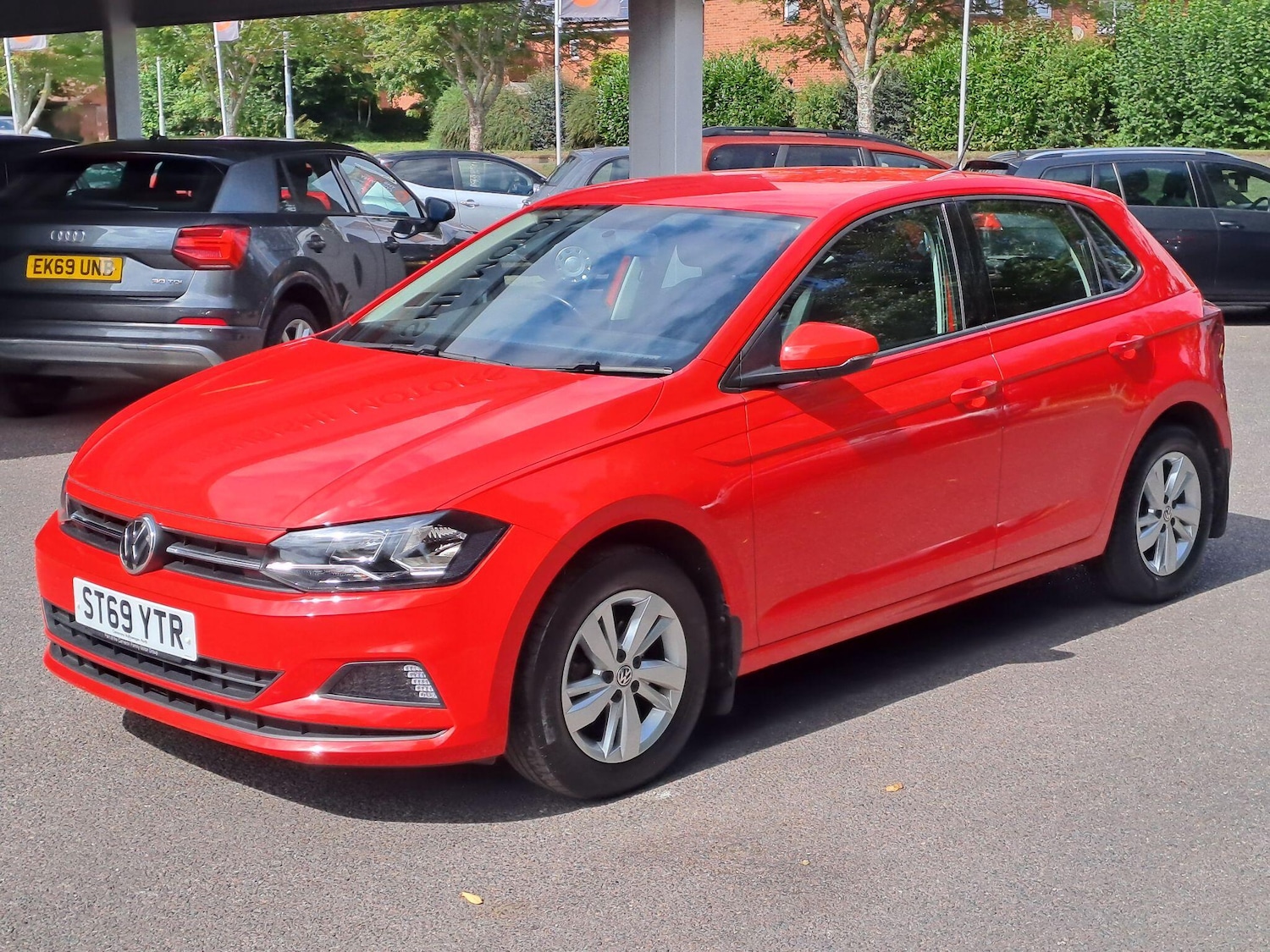 Used Volkswagen Polo 2020 for sale - 76175154: Photo 3