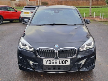 Used BMW 2 Series 2018 for sale - 77066335: Photo