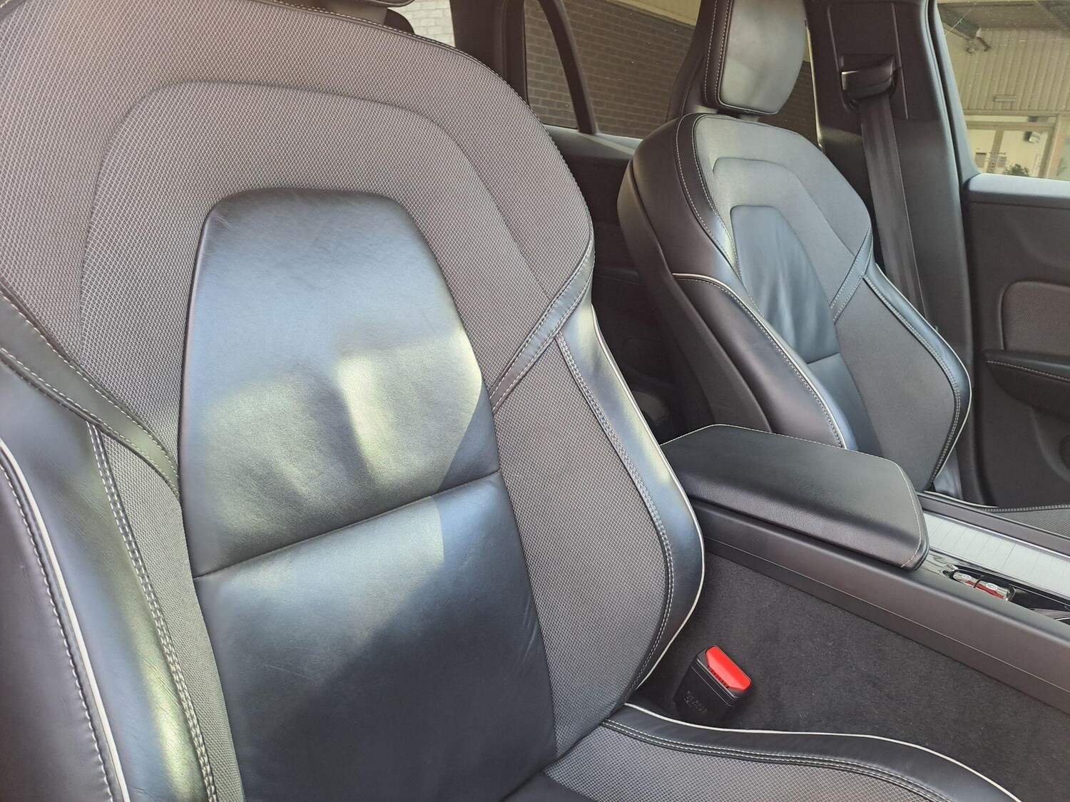 Used Volvo V60 2021 for sale - 76584562: Photo 25