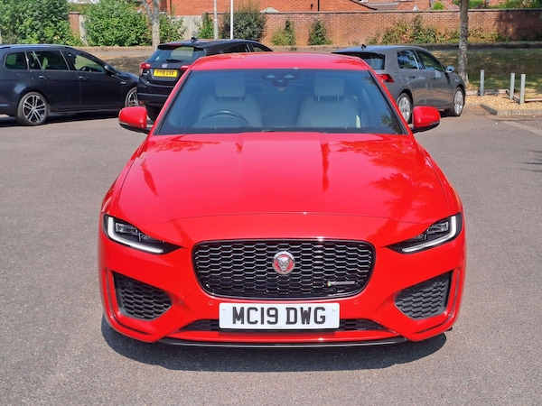 Used Jaguar XE 2019 for sale - 75588496: Photo 2