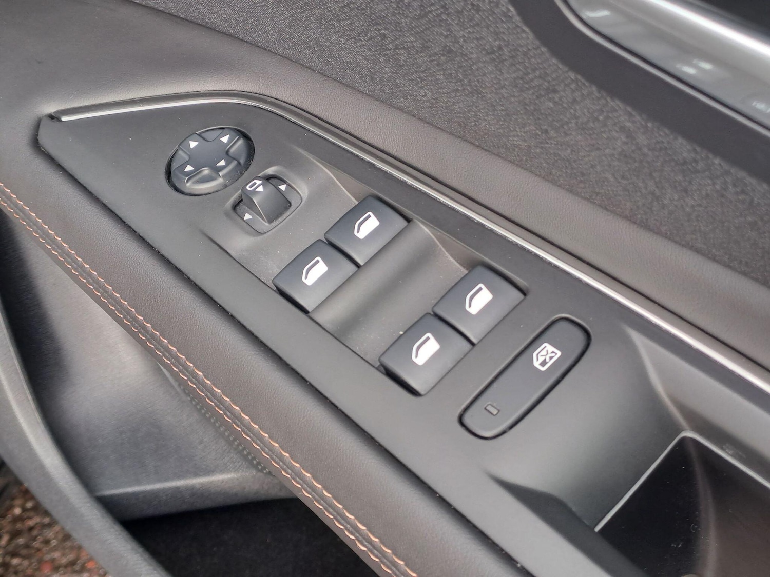 Used Peugeot 3008 2018 for sale - 76473237: Photo 20