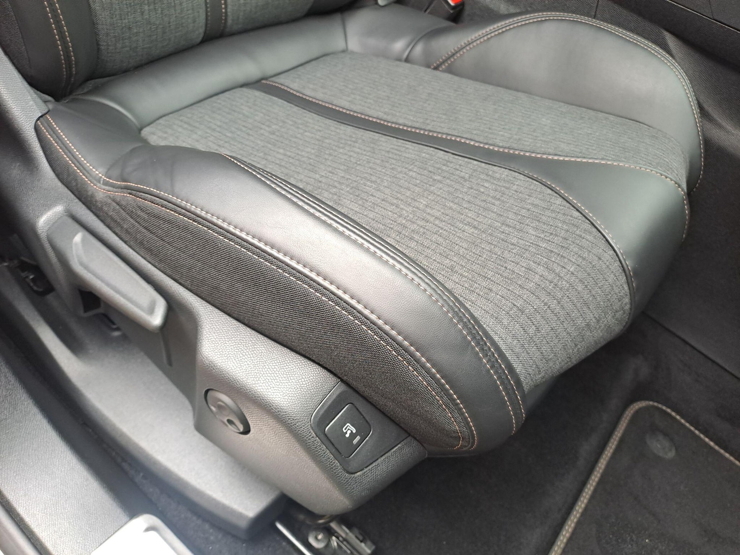 Used Peugeot 3008 2018 for sale - 76473237: Photo 22